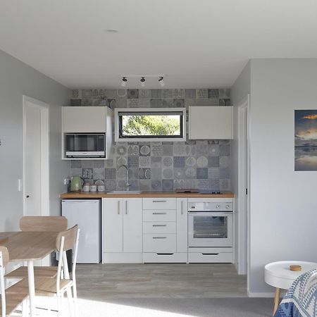 The Tui Studio - Te Anau Holiday Studio Екстериор снимка